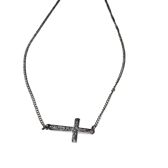 Hannah Brilliance Silver Tone Cross Necklace Women’s Adjustable Single Strand - Picture 3 of 6